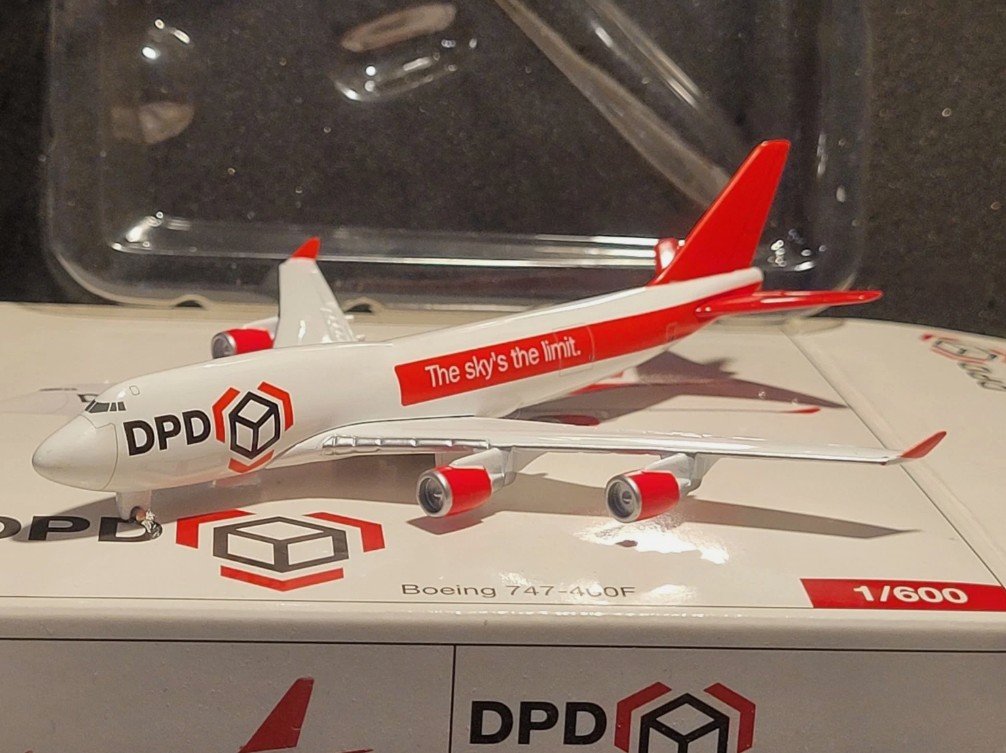HERPA_DPD_B747-400_01