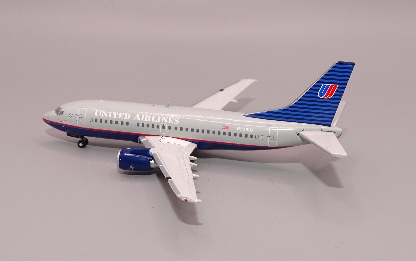 UA_B735_N936UA_05
