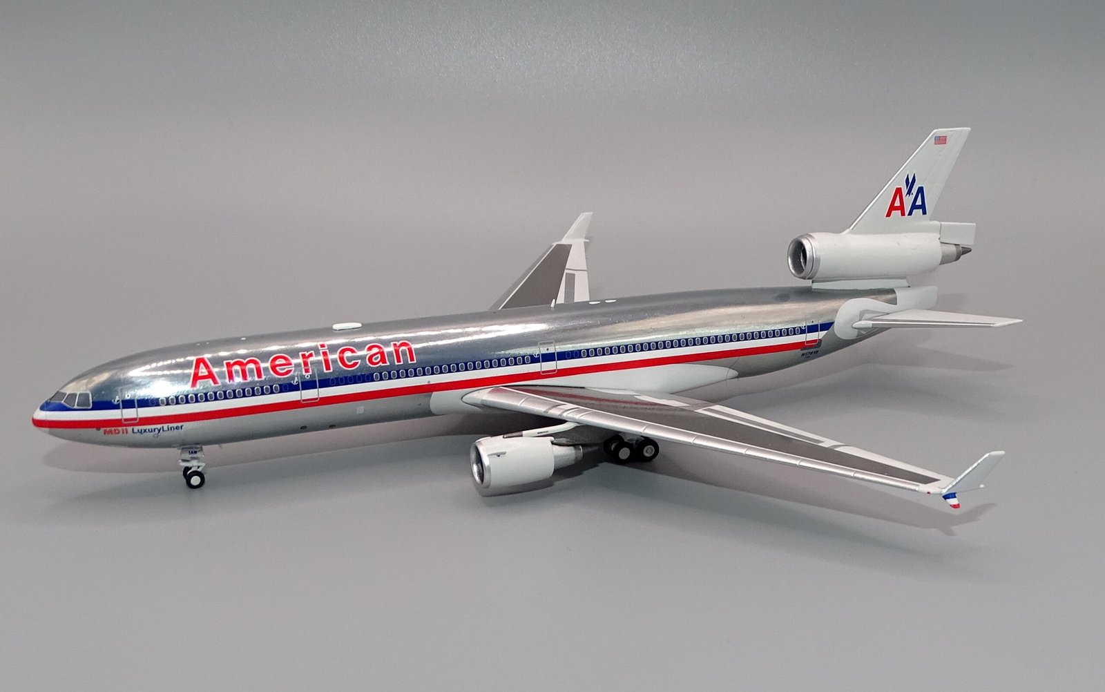 AA_MD11_N1761R_01