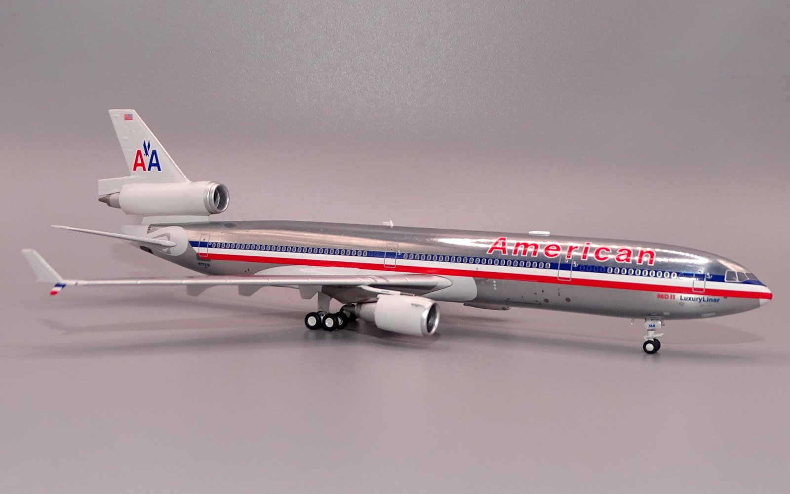 AA_MD11_N1761R_10
