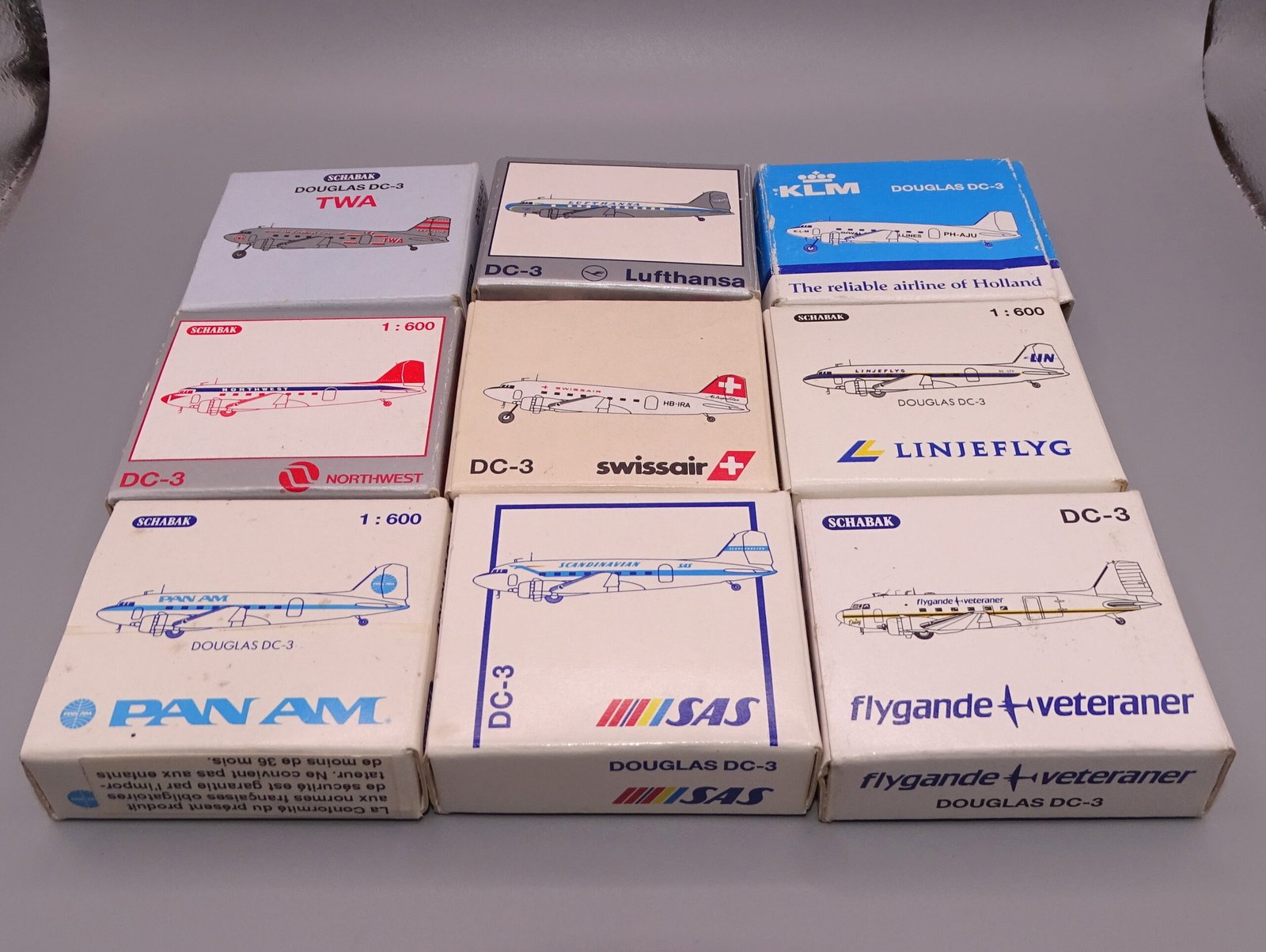 The first DC-3 box style