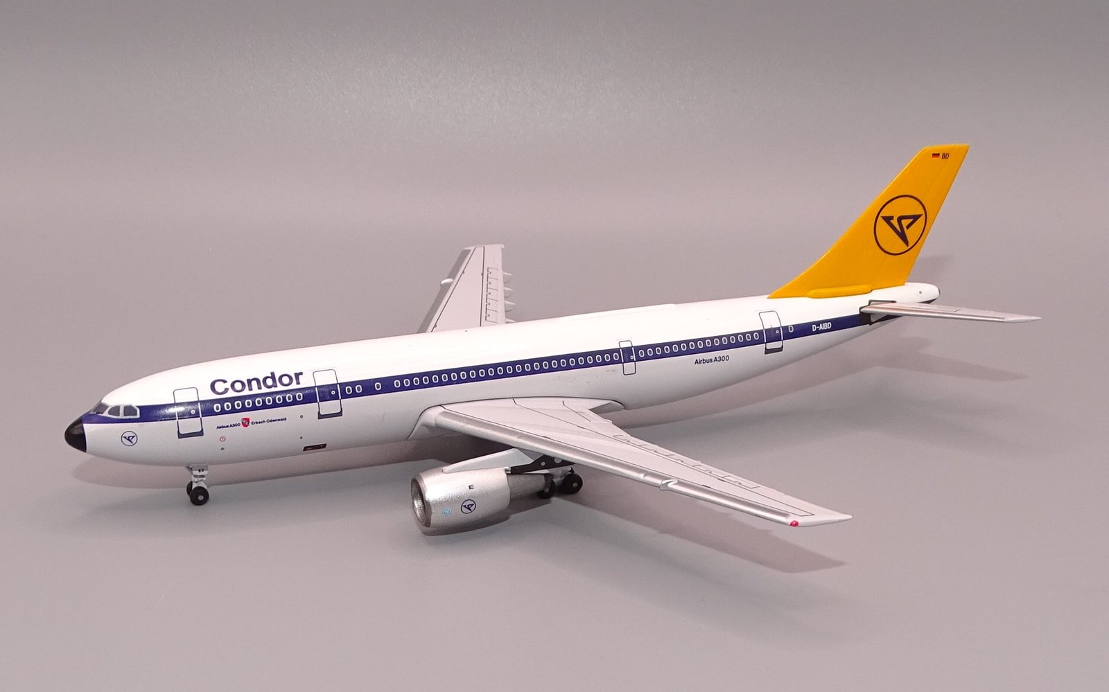 Airbus A300 Moulds in 1/400 Scale - YESTERDAY'S AIRLINES