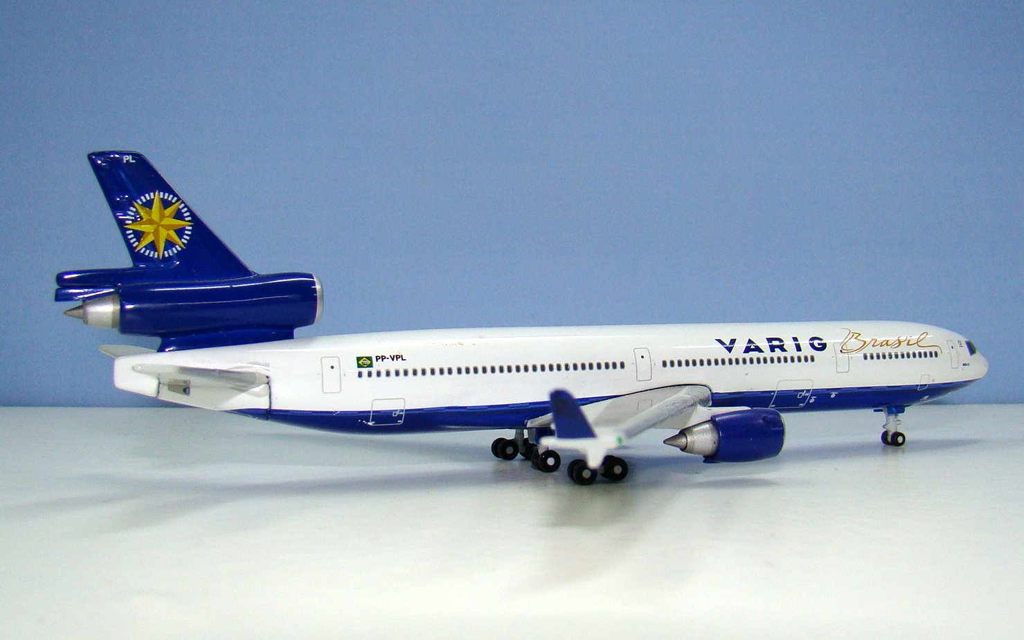 VARIG_MD11_09