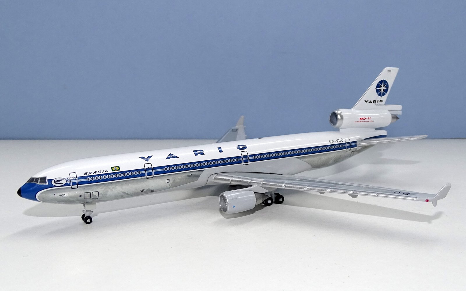 McDonnell Douglas MD-11 Moulds in 1:400 Scale - YESTERDAY'S AIRLINES