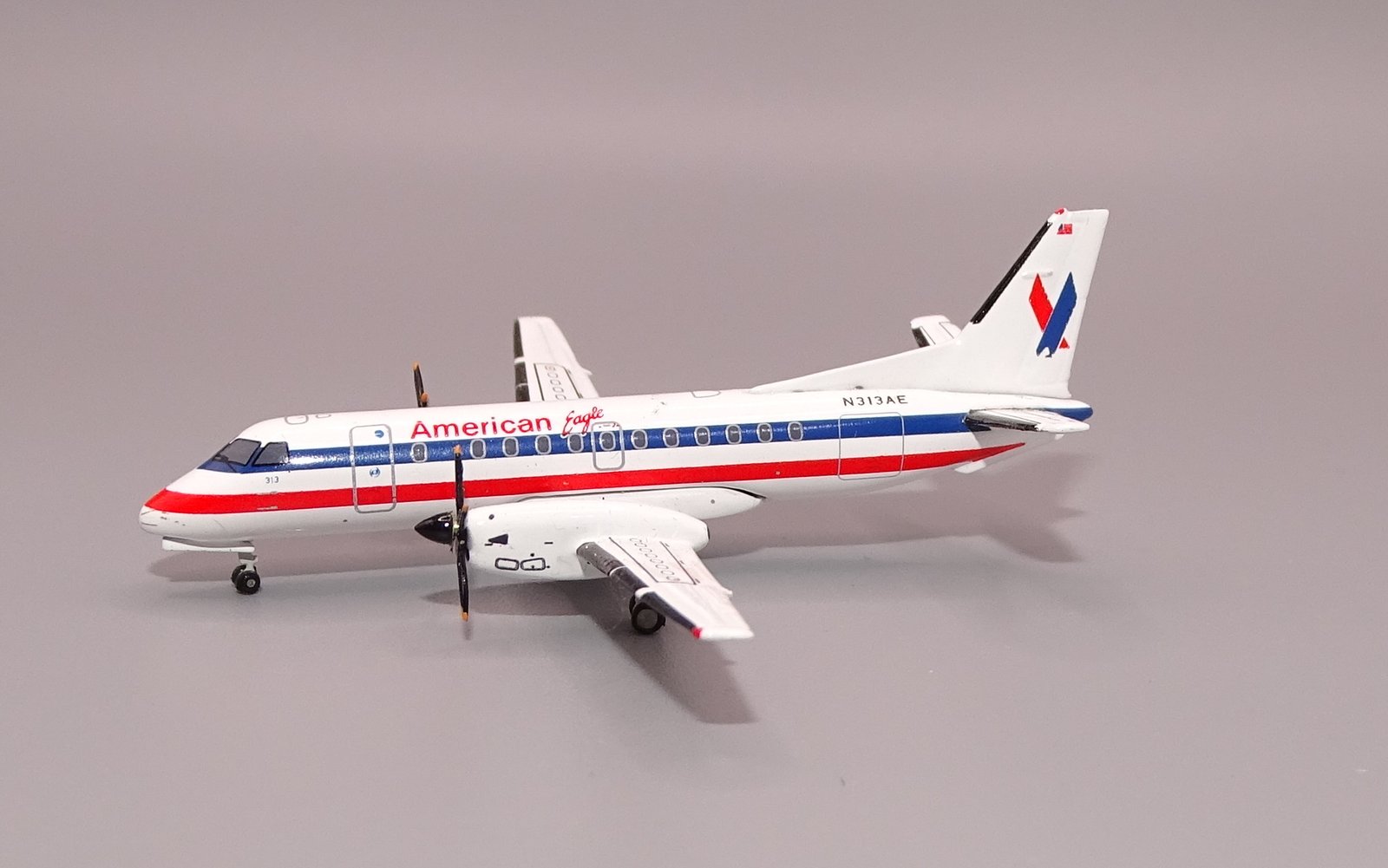 AE_SAAB_N313AE_01