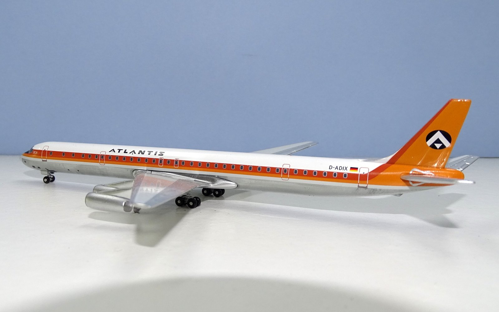 ATLANTIS_DC8_05