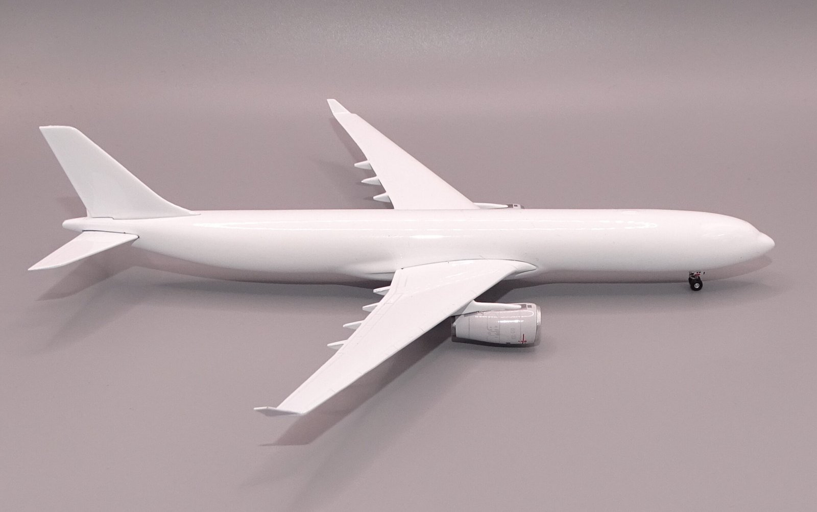 AV400_A330-300_12