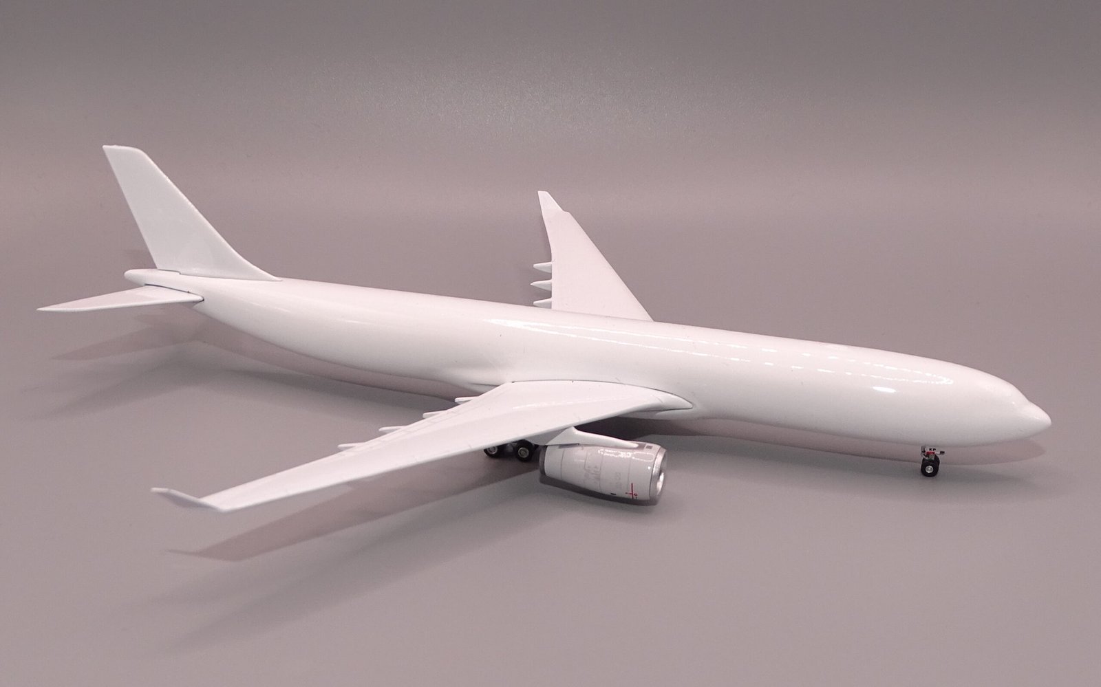 AV400_A330-300_15