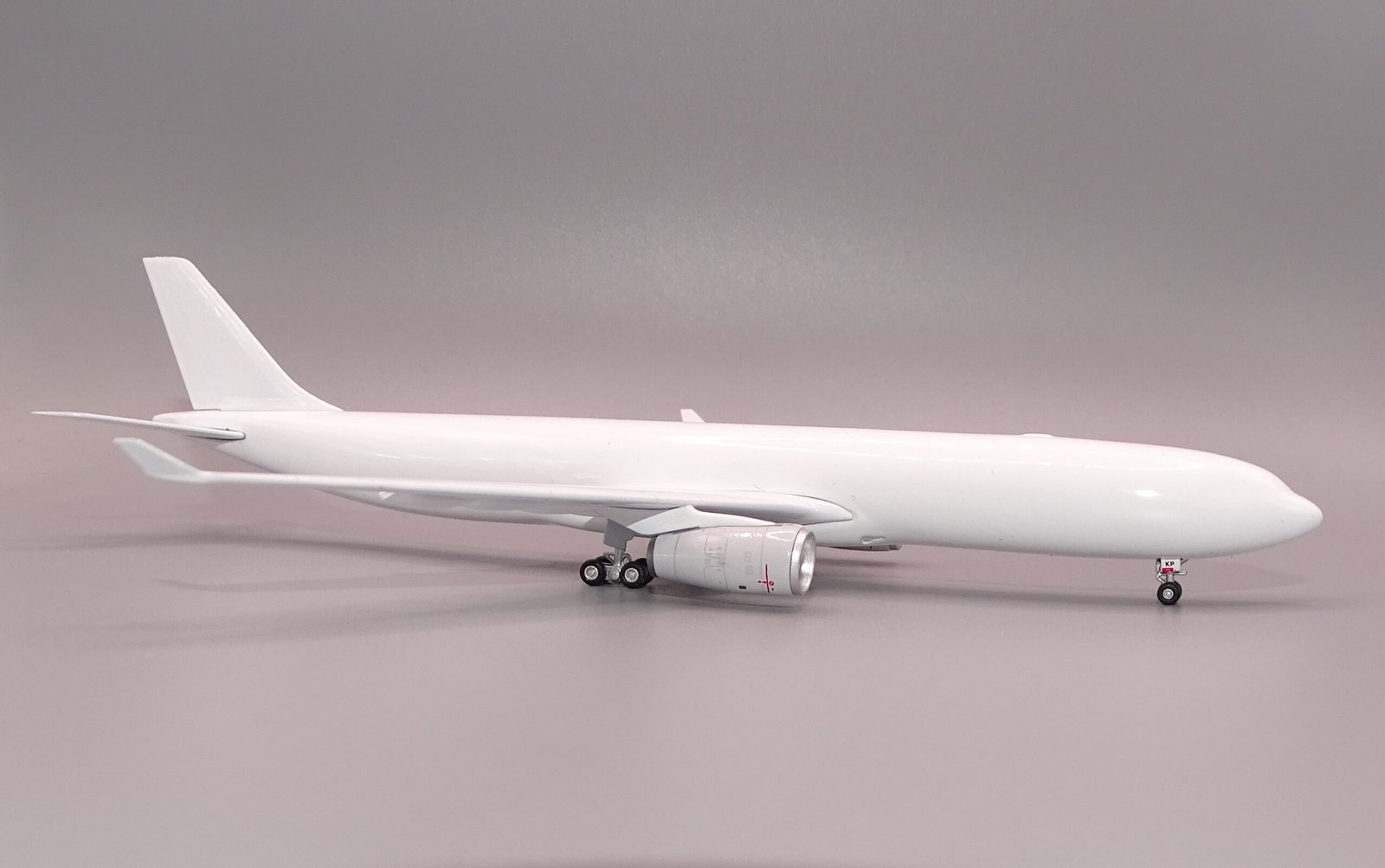 AV400_A330-300_17