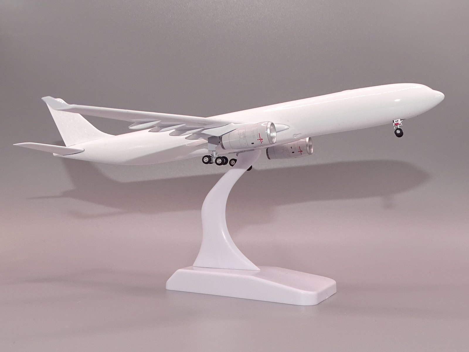 AV400_A330-300_32