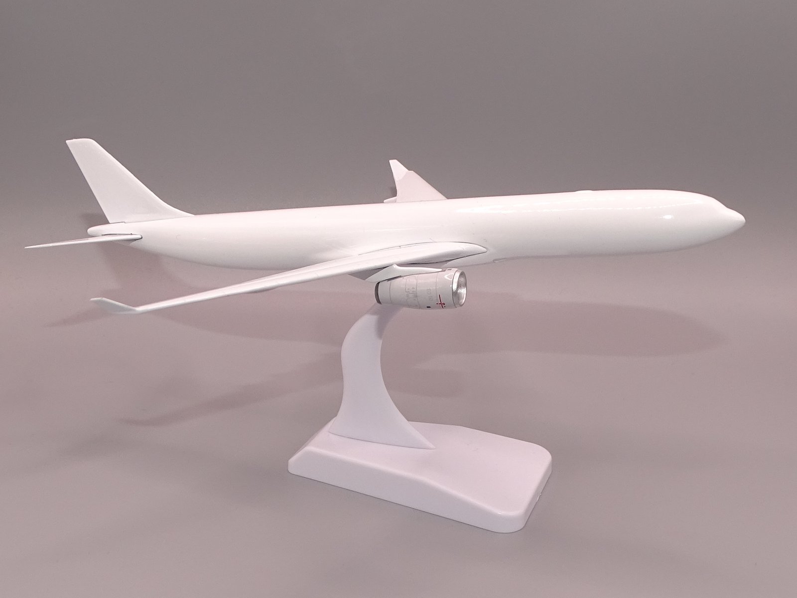 AV400_A330-300_33