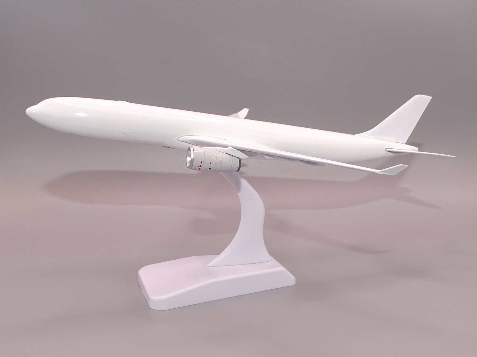 AV400_A330-300_36