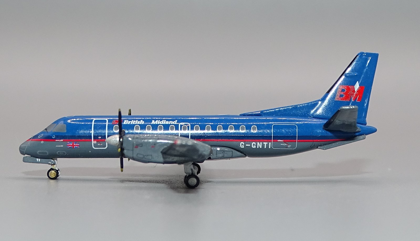 BD_SAAB_G-GNTI_18