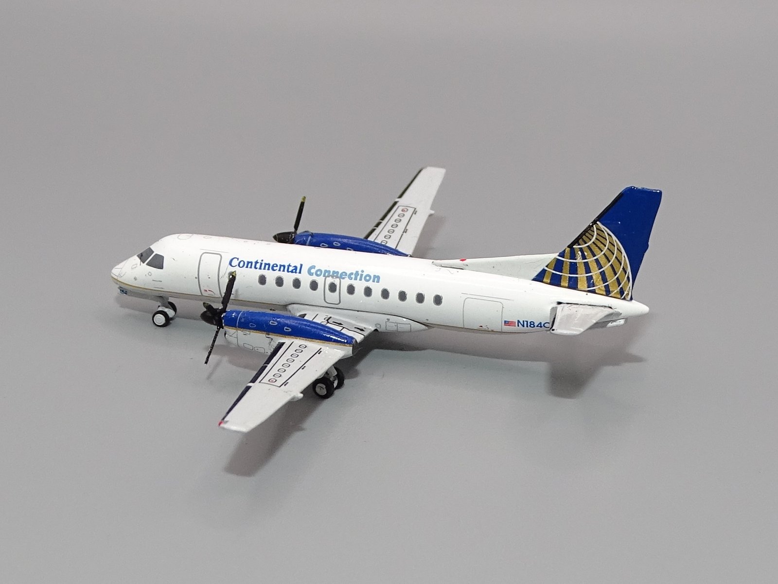 CO_SAAB340_N184CJ_07