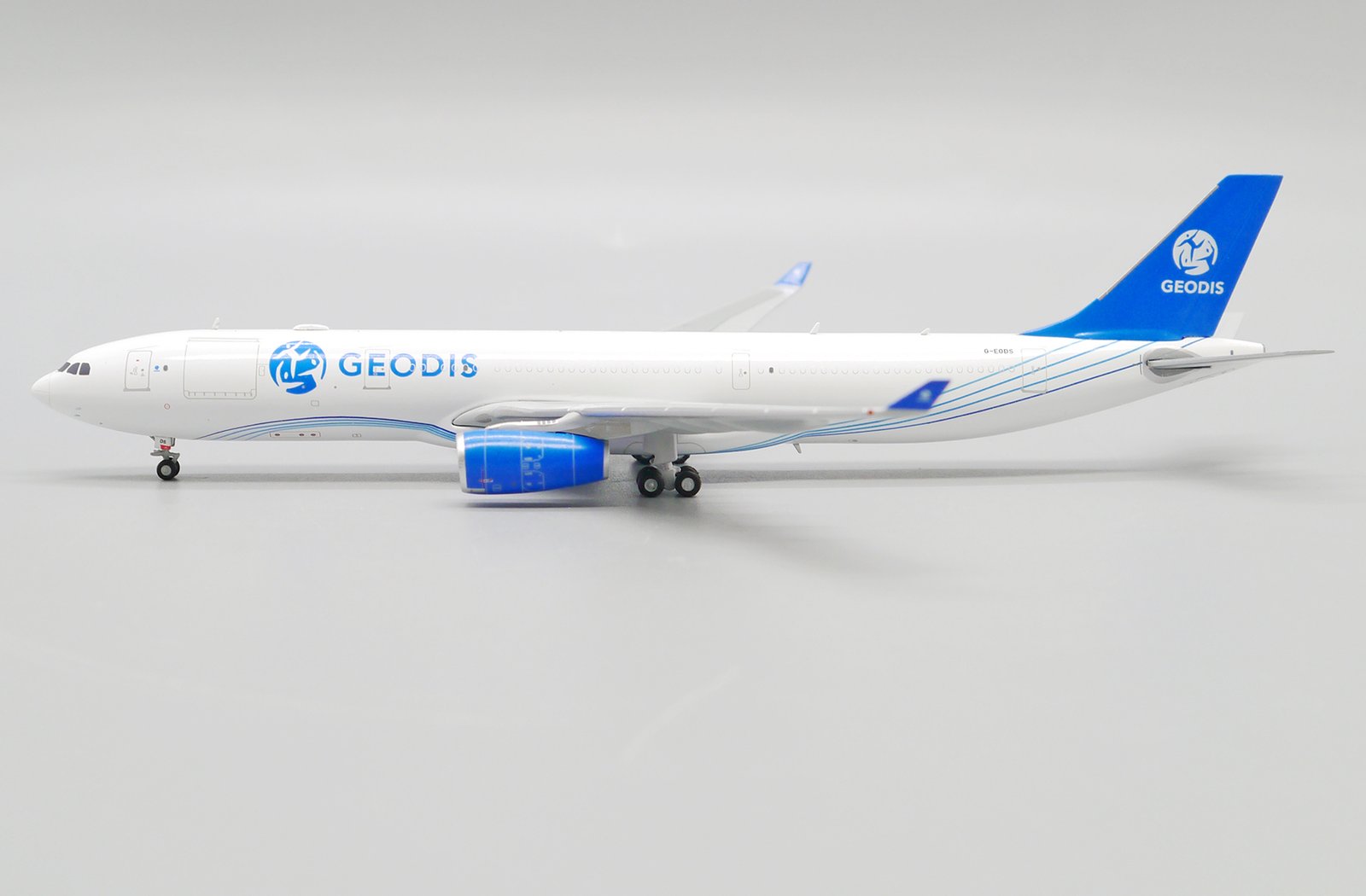 LH4267_02