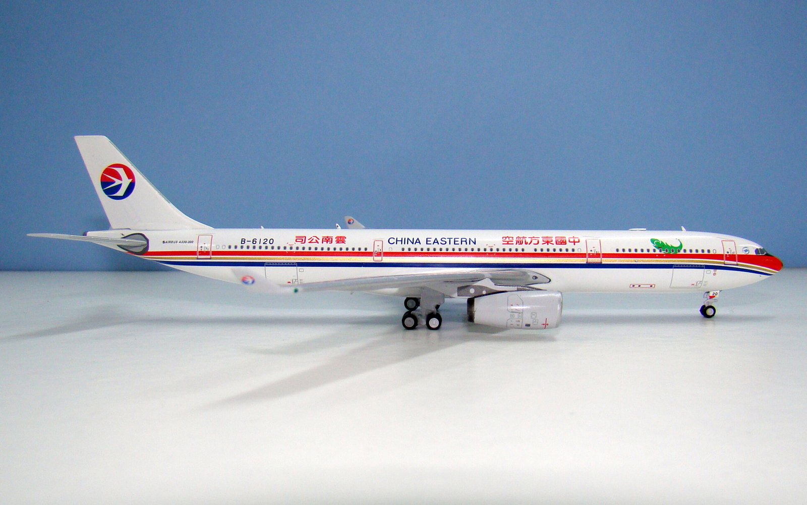 MU_A330F_09