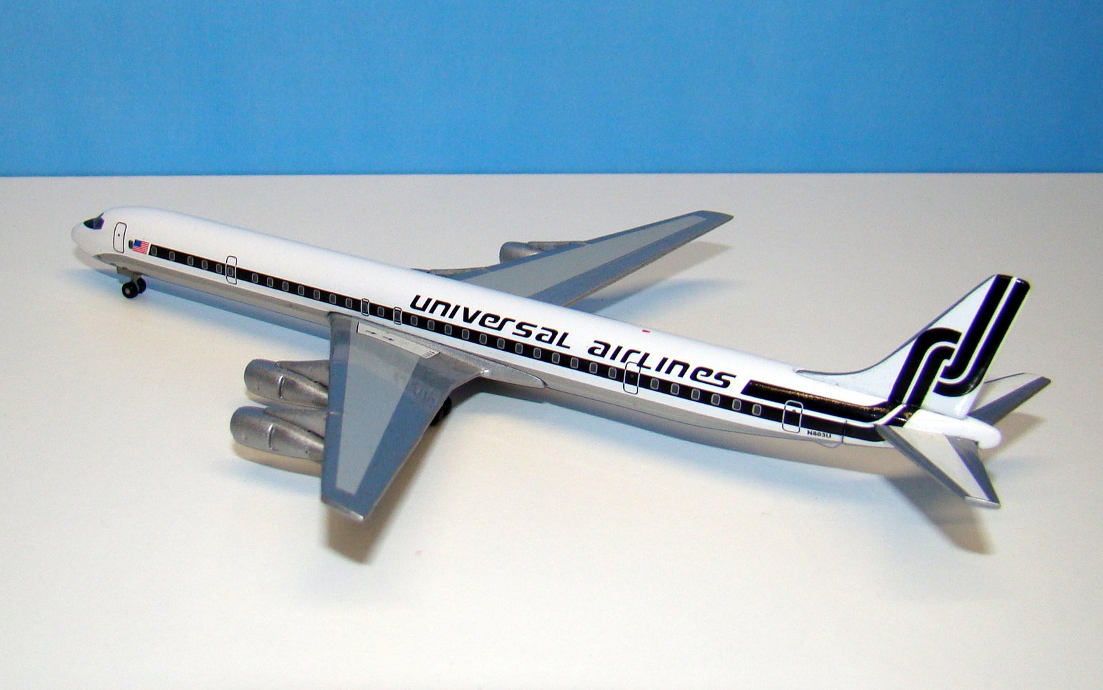UNI_DC8_03