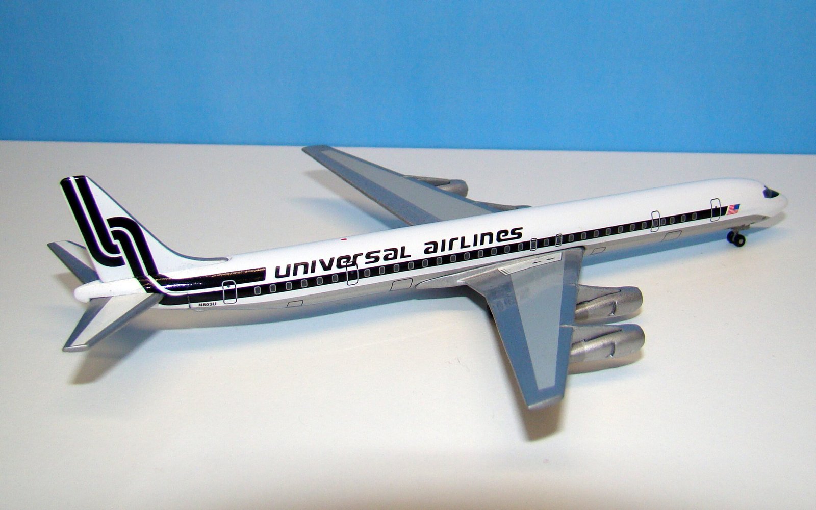 UNI_DC8_05